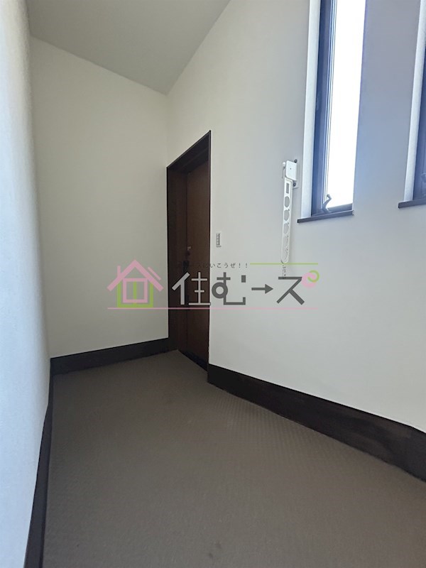 ハイツ千本南 玄関