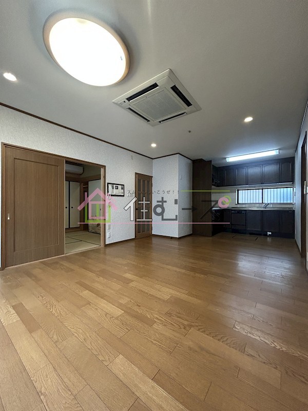 西淀川区佃　貸し一戸建 リビング