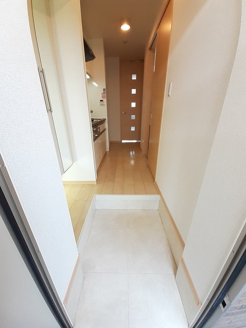 サンプラザ忠岡 玄関