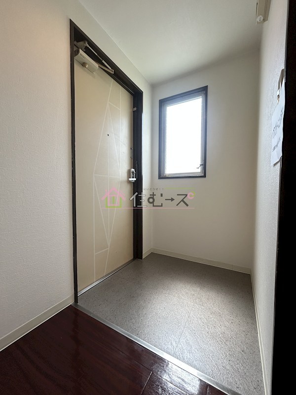 SKハイツ平野 玄関