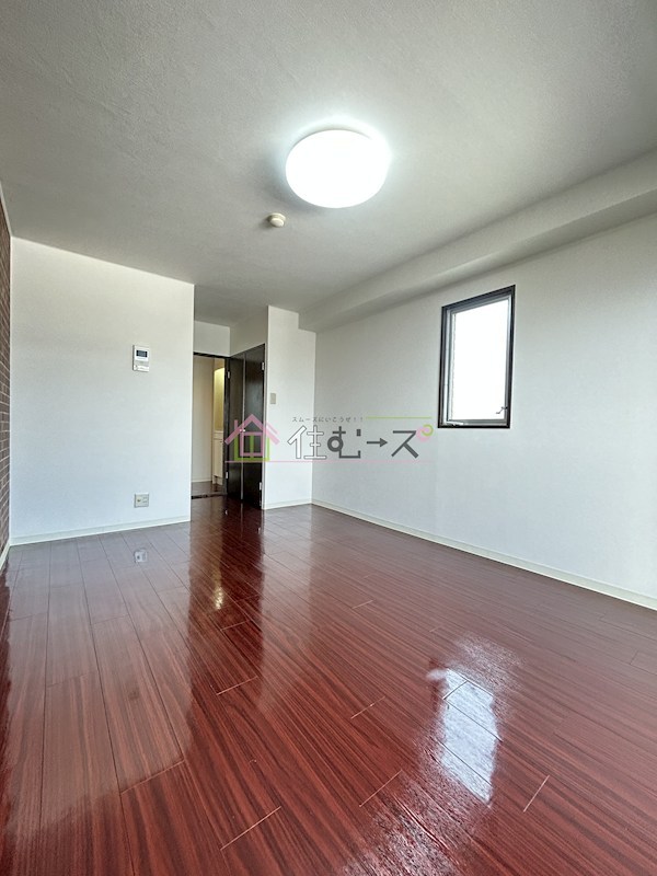 SKハイツ平野 リビング