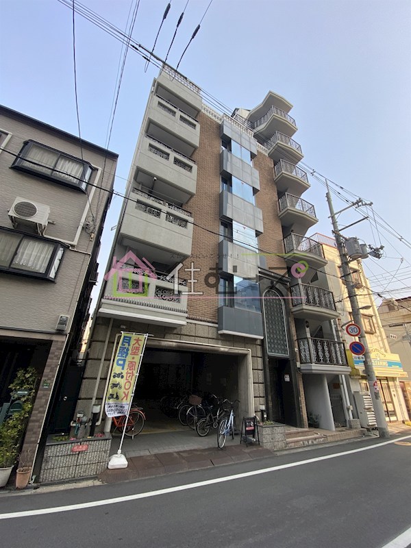 リトルハウス中央 外観