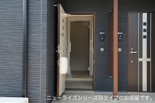 額原町アパートＫ・Ⅱ 玄関