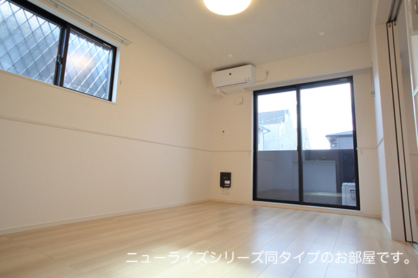 額原町アパートＫ・Ⅱ リビング