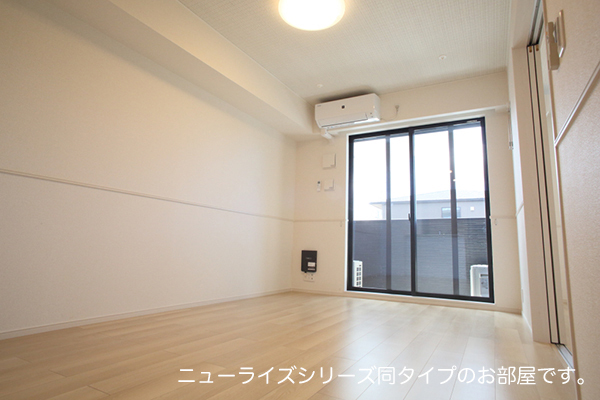額原町アパートＫ・Ⅱ リビング