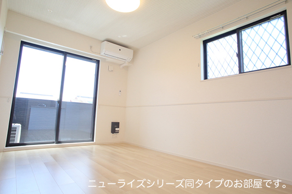 額原町アパートＫ・Ⅱ リビング