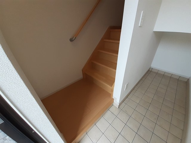 サンライズ橘 玄関