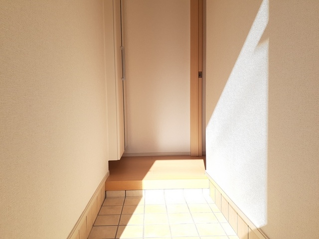 レヴール松ヶ丘 玄関