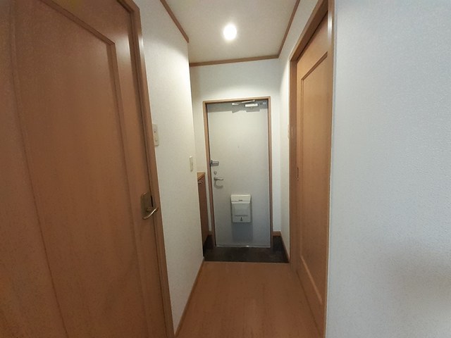 ウィンコート甲子園 玄関