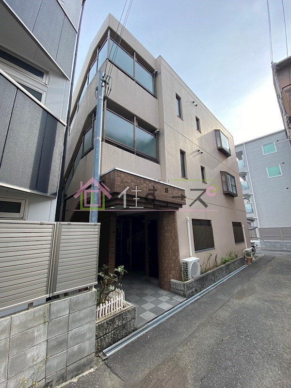 アドミラブル 外観