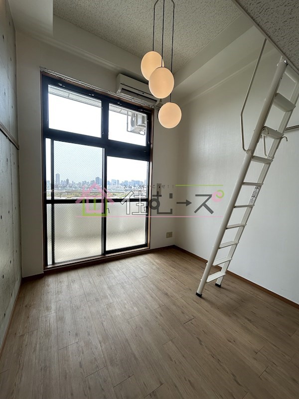 FIVETWO ベッドルーム