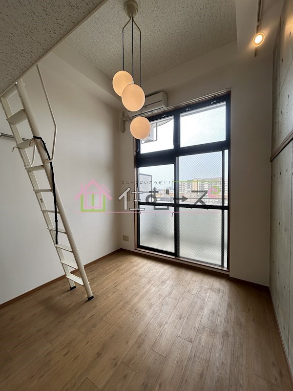 FIVETWO ベッドルーム