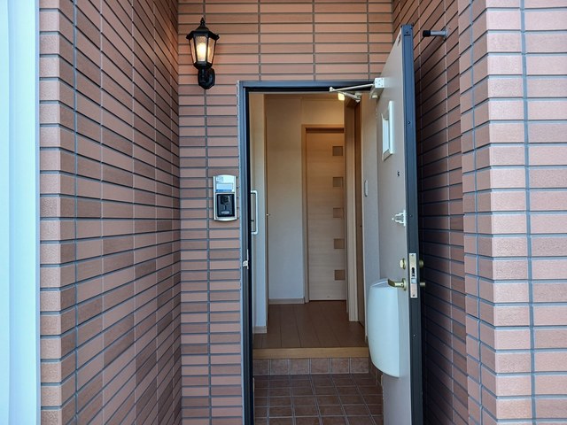 サンウィングスⅡ 玄関