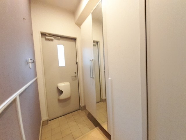 メゾン　エリー 玄関