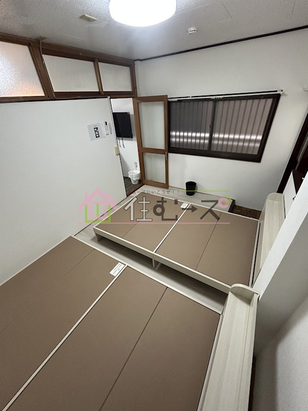 西今川2丁目戸建て リビング