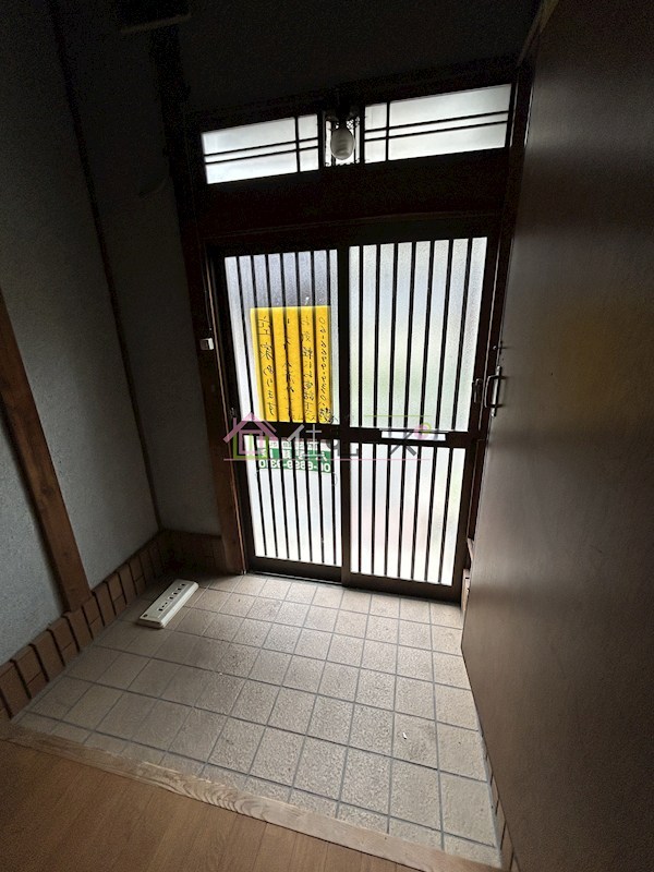  海戸貸家 玄関