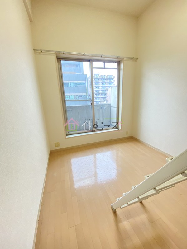W.O.B.レマーニー昭和町 ベッドルーム