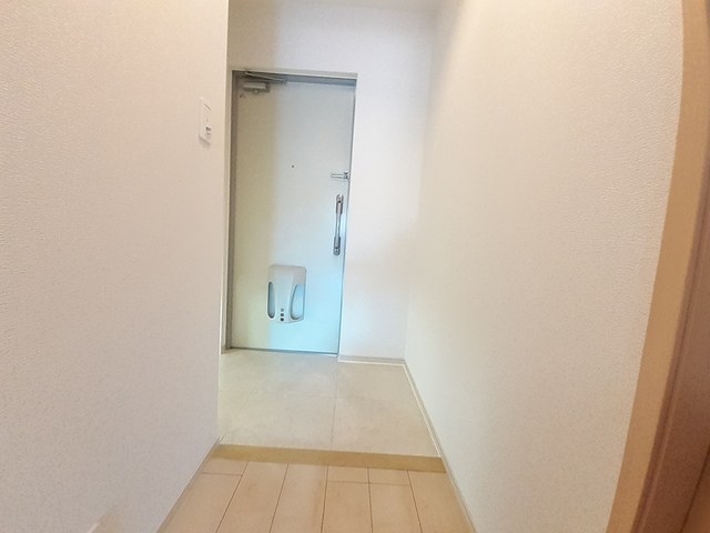 ラ　ヴィータ西梅田 玄関