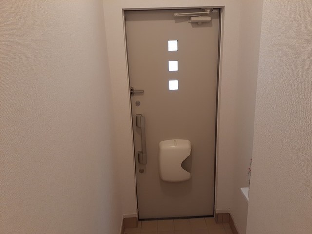 ネオ　レジデンス 玄関