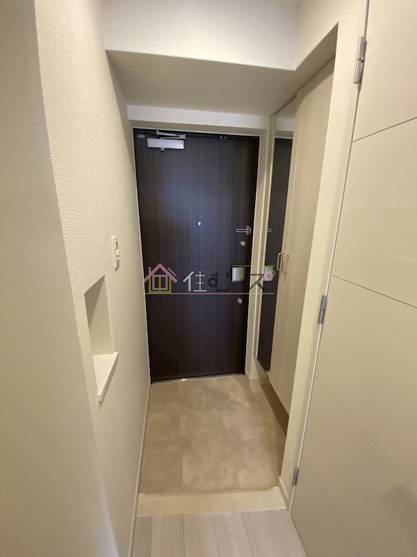 スプランディッド難波SOUTH 玄関