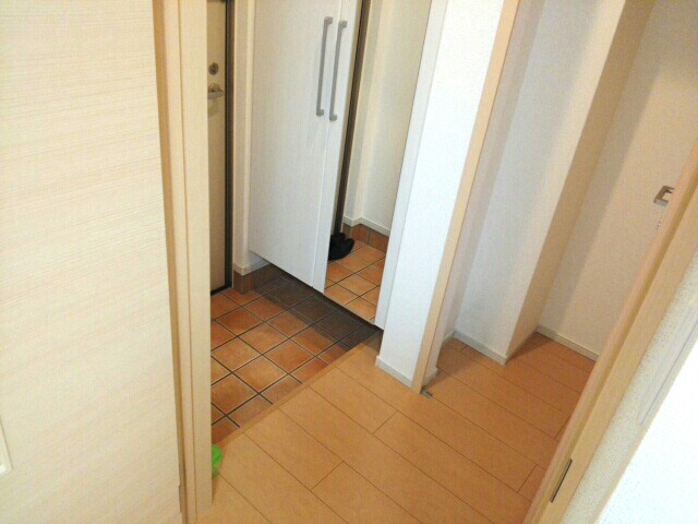 ミルト諸福 玄関