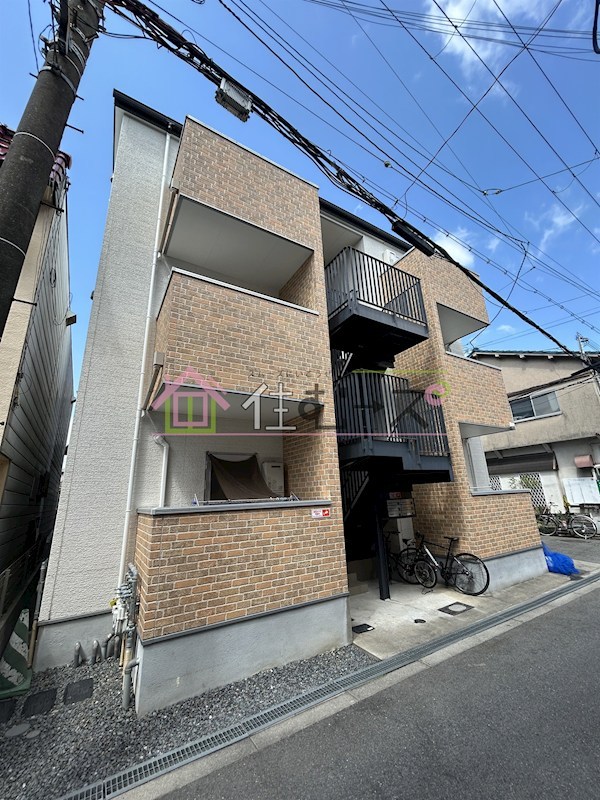 レジア三津屋南 外観