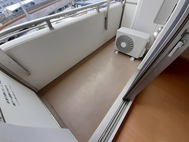 クラシェス尼崎 ベランダ