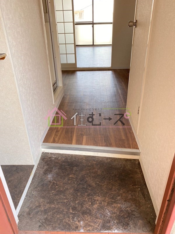 ロイヤル正覚寺 玄関