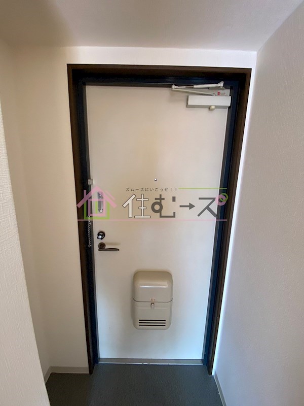 エムロード蒲生 玄関