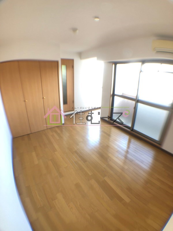 ルミエール聖天下 リビング
