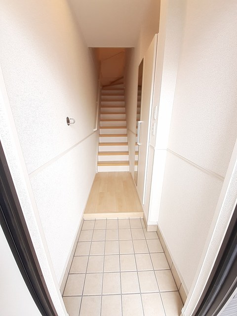 プランドール東佐野 玄関