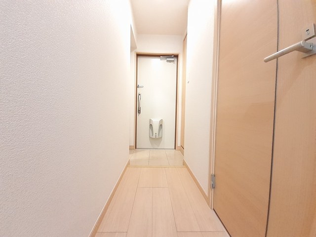 サニーキャンプ東雲Ⅱ 玄関