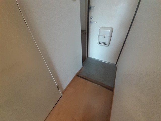 ラフィネアルブル 玄関