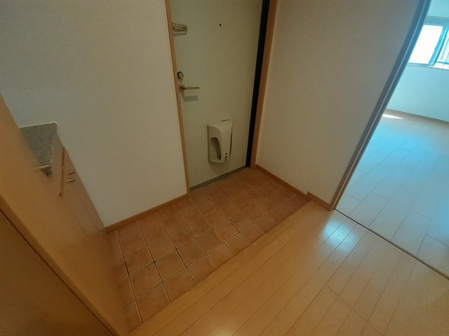 アヴニール加美 玄関