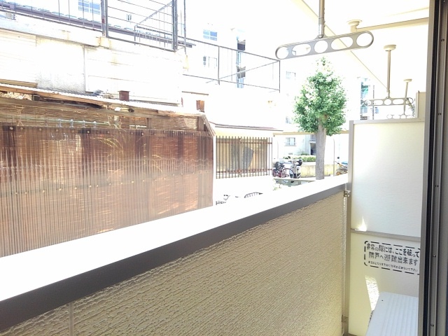 カームリー　トスィーム ベランダ