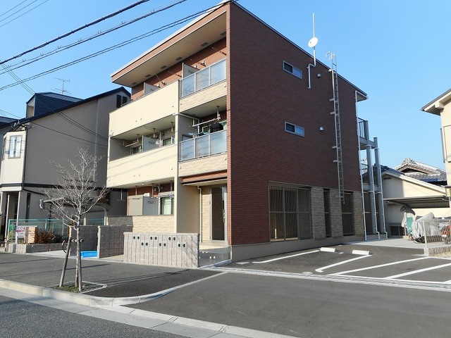 ネオライヴズ　岸部 外観