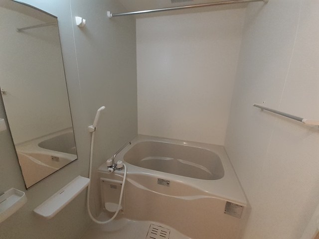 グランソレイユ楠葉Ⅱ 風呂画像