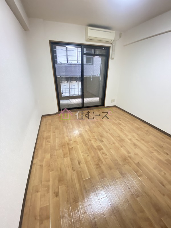 新大阪プライマリーワン ベッドルーム