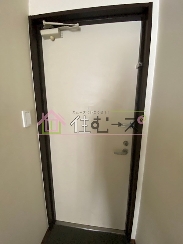 サンタウンあきパート2 玄関
