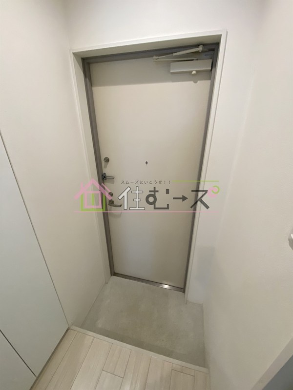 公高貴王ビル 玄関