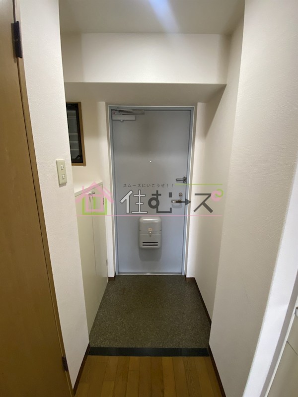 デセンシアISHIFUNE 玄関