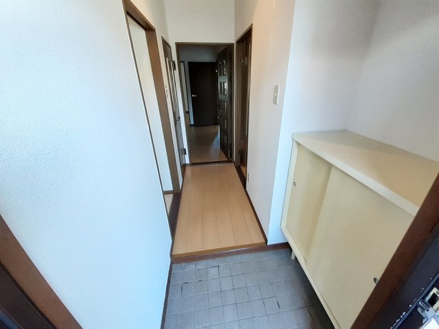 カームライフ中野 玄関
