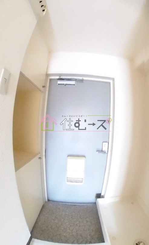 シティホームズ針中野P2 玄関