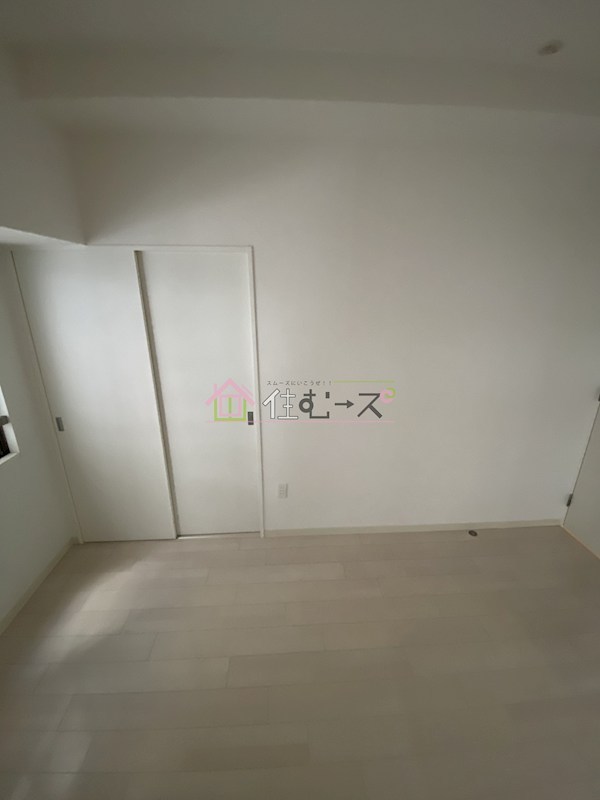 セレニテ新大阪カルム リビング