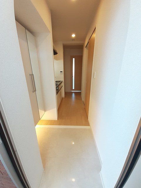 カーサモデルノ 玄関