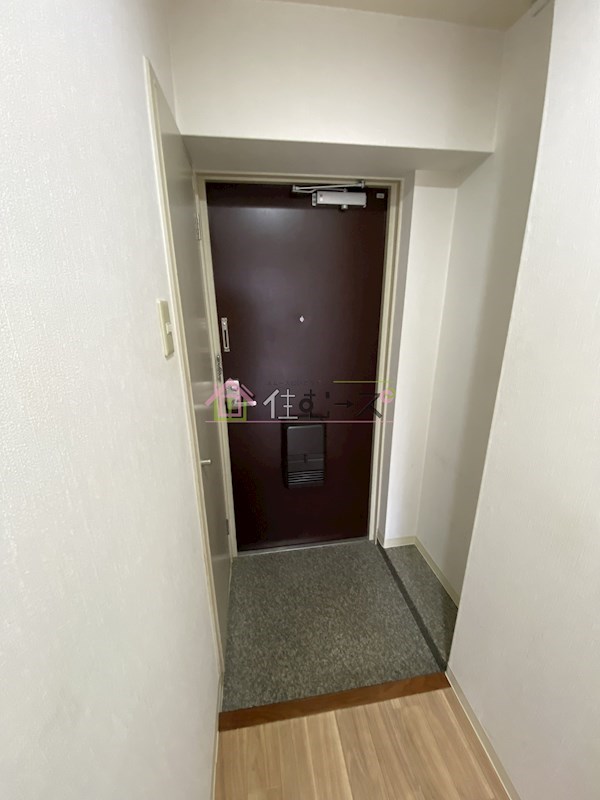 メゾン恒悦 玄関