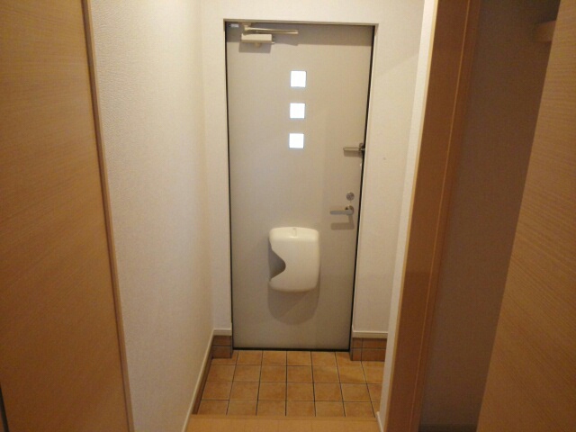 サンライトプラザ 玄関