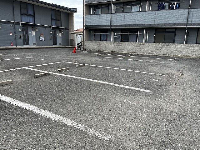 レオパレス中井町２ その他3