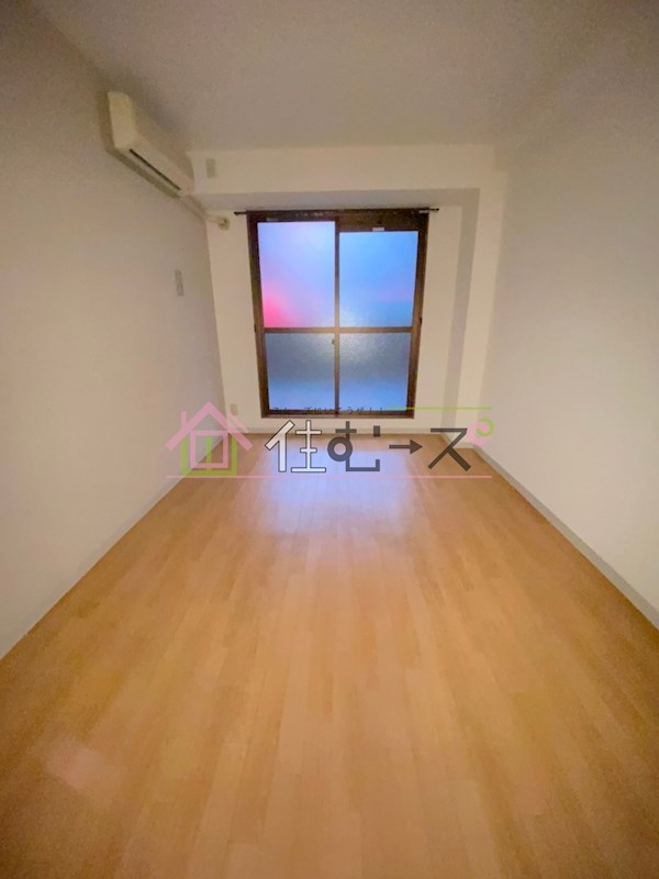 ドエル南本町 ベッドルーム