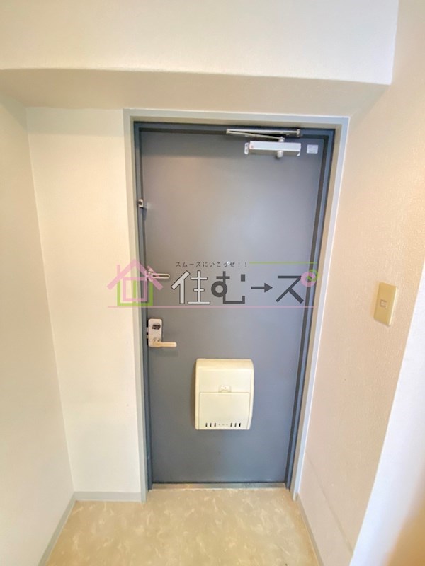 JUNWAマンション 玄関
